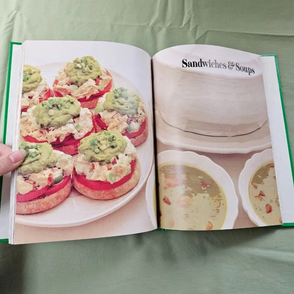 Betty Crocker's Working Woman's Cookbook Hardcover - Delicious Dinner Recipes - Picture 4 of 11